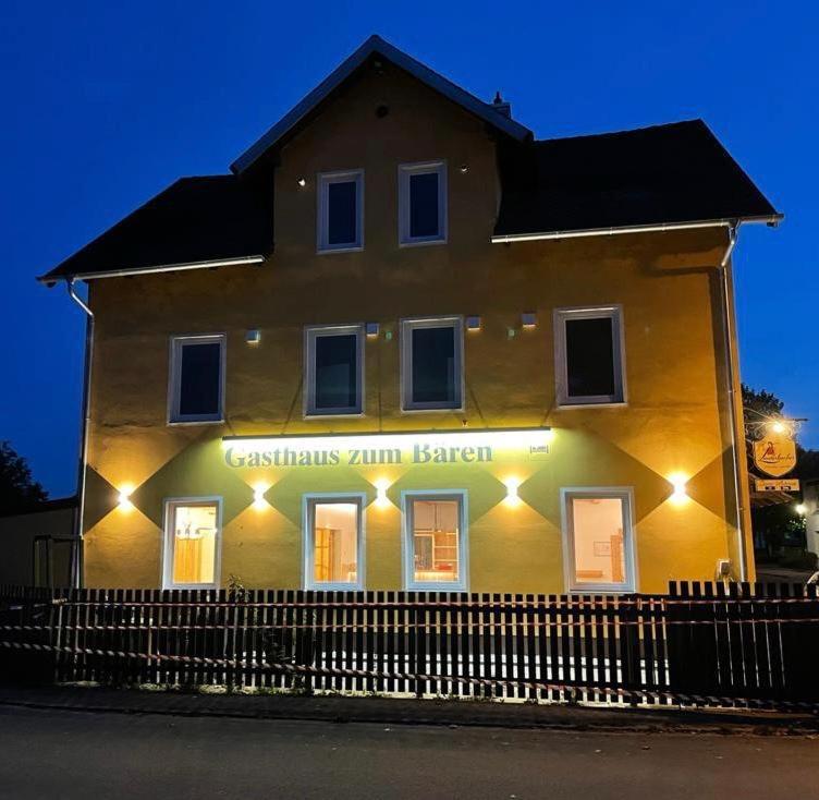 Gasthaus Zum Baeren Donauworth Bagian luar foto